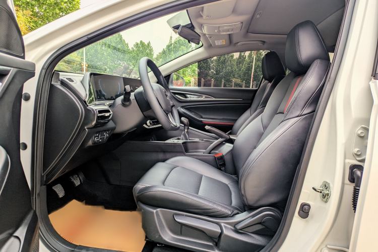 Used CHANGAN Eado 2020 PLUS 1.6L GDI Manual Luxury Model Interior 1
