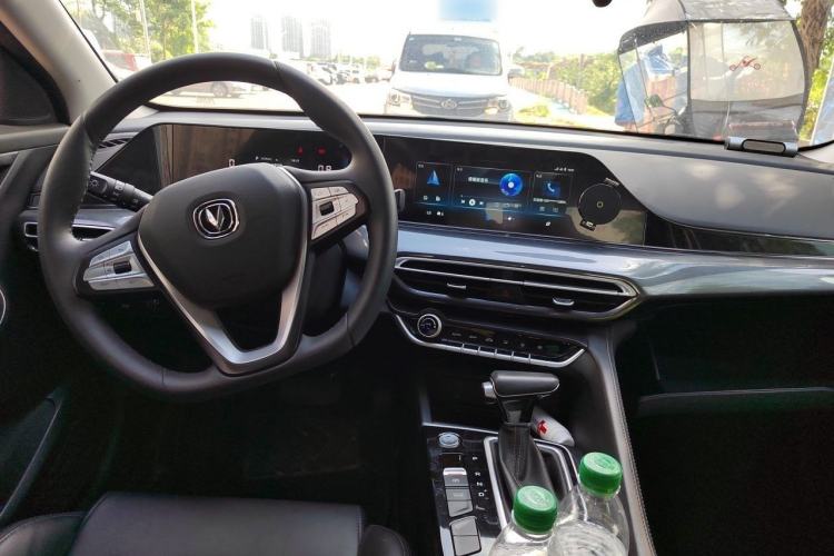Used CHANGAN Eado 2020 PLUS Blue Whale NE 1.4T GDI DCT Prestige Model Interior 2