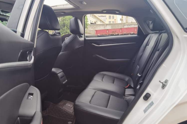 Used CHANGAN Eado 2020 PLUS 1.6L GDI Automatic Luxury Model Interior 3