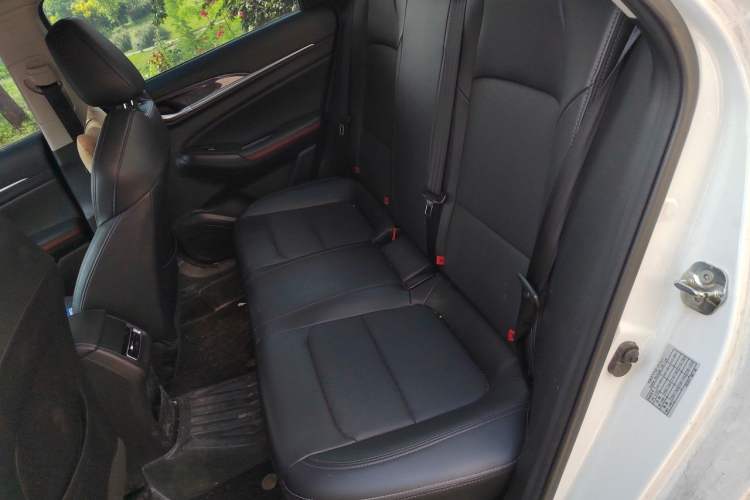 Used CHANGAN Eado 2020 PLUS Blue Whale NE 1.4T GDI DCT Prestige Model Interior 4