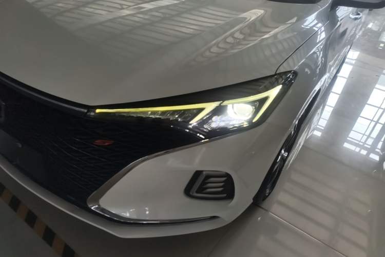 Used CHANGAN Eado 2020 PLUS Blue Whale NE 1.4T GDI DCT Prestige Model Left Front Headlight