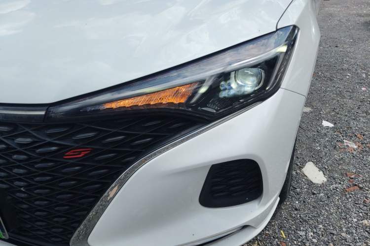 Used CHANGAN Eado 2020 PLUS Blue Whale NE 1.4T GDI DCT Prestige Model Left Front Headlight