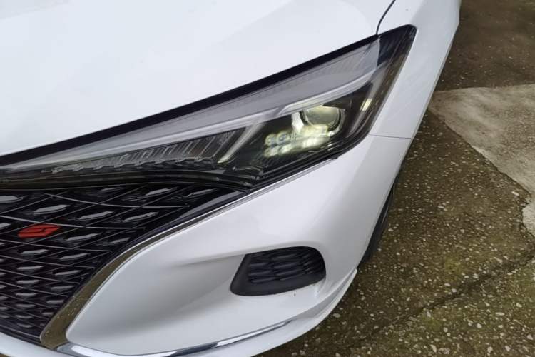 Used CHANGAN Eado 2020 PLUS Blue Whale NE 1.4T GDI DCT Prestige Model Left Front Headlight