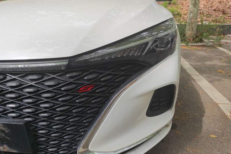 Used CHANGAN Eado 2020 PLUS Blue Whale NE 1.4T GDI DCT Flagship Model Left Front Headlight