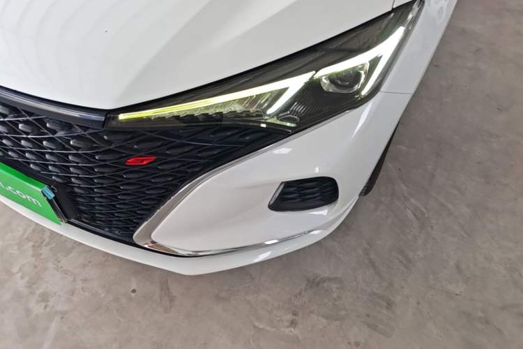 Used CHANGAN Eado 2020 PLUS Blue Whale NE 1.4T GDI DCT Flagship Model Left Front Headlight