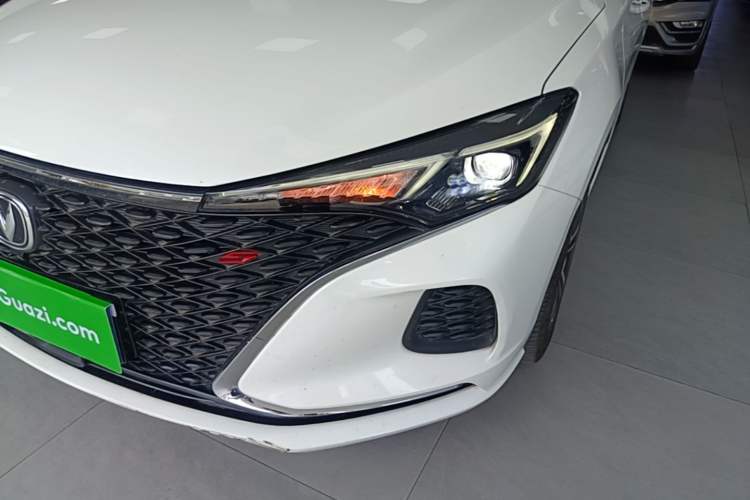 Used CHANGAN Eado 2020 PLUS Blue Whale NE 1.4T GDI DCT Flagship Model Left Front Headlight