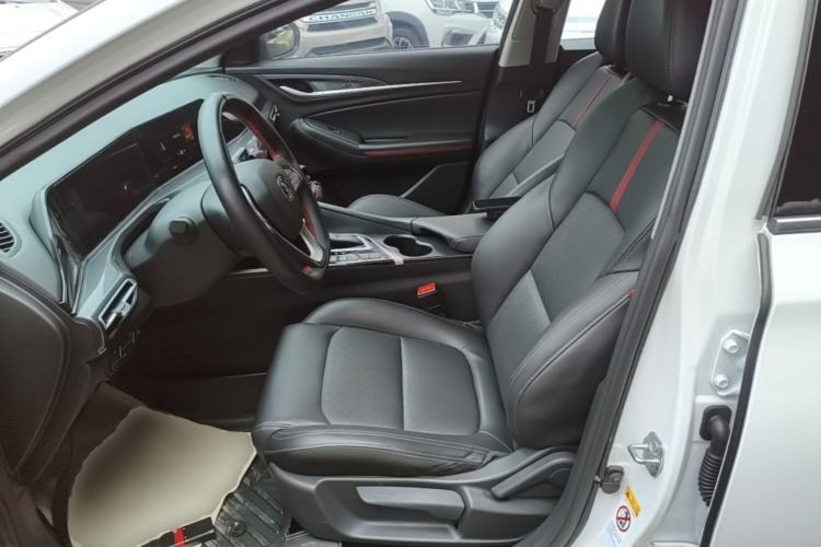 Used CHANGAN Eado 2020 PLUS Blue Whale NE 1.4T GDI DCT Prestige Model Left Front Seat
