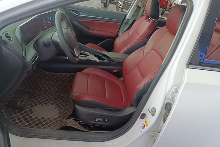 Used CHANGAN Eado 2020 PLUS Blue Whale NE 1.4T GDI DCT Flagship Model Left Front Seat