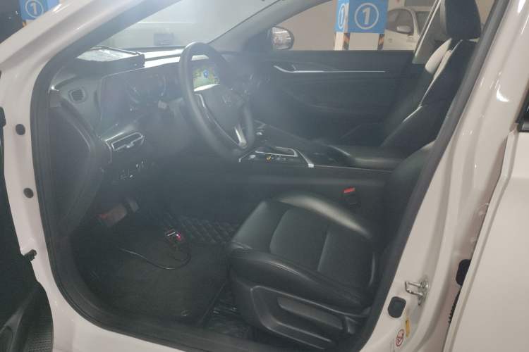 Used CHANGAN Eado 2020 PLUS Blue Whale NE 1.4T GDI DCT Prestige Model Left Front Seat
