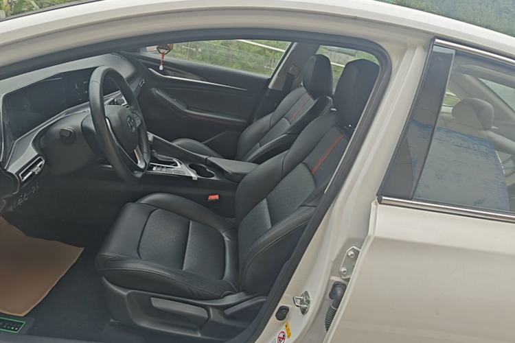 Used CHANGAN Eado 2020 PLUS Blue Whale NE 1.4T GDI DCT Prestige Model Left Front Seat