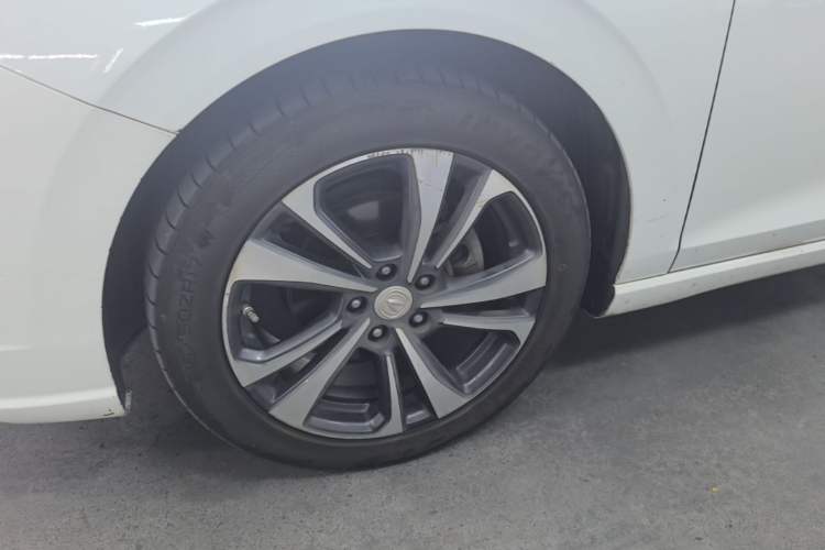 Used CHANGAN Eado 2020 PLUS Blue Whale NE 1.4T GDI DCT Flagship Model Left Front Wheel Hub