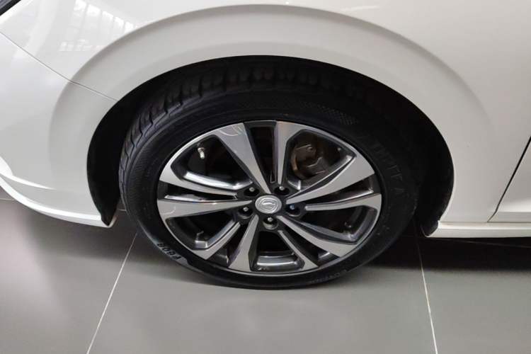 Used CHANGAN Eado 2020 PLUS Blue Whale NE 1.4T GDI DCT Flagship Model Left Front Wheel Hub