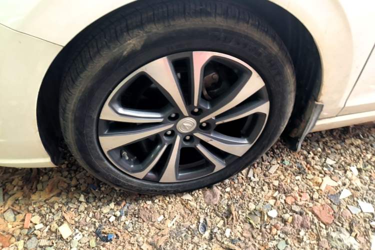 Used CHANGAN Eado 2020 PLUS Blue Whale NE 1.4T GDI DCT Flagship Model Left Front Wheel Hub