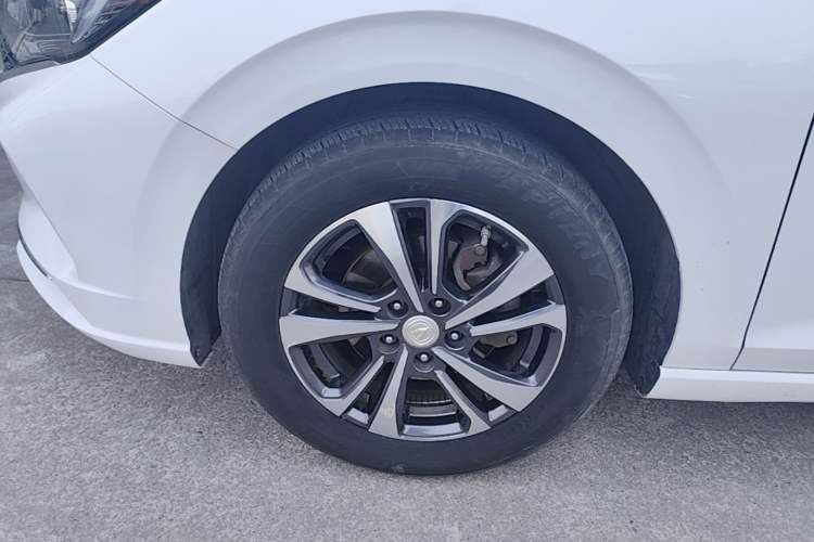 Used CHANGAN Eado 2020 PLUS Blue Whale NE 1.4T GDI DCT Prestige Model Left Front Wheel Hub