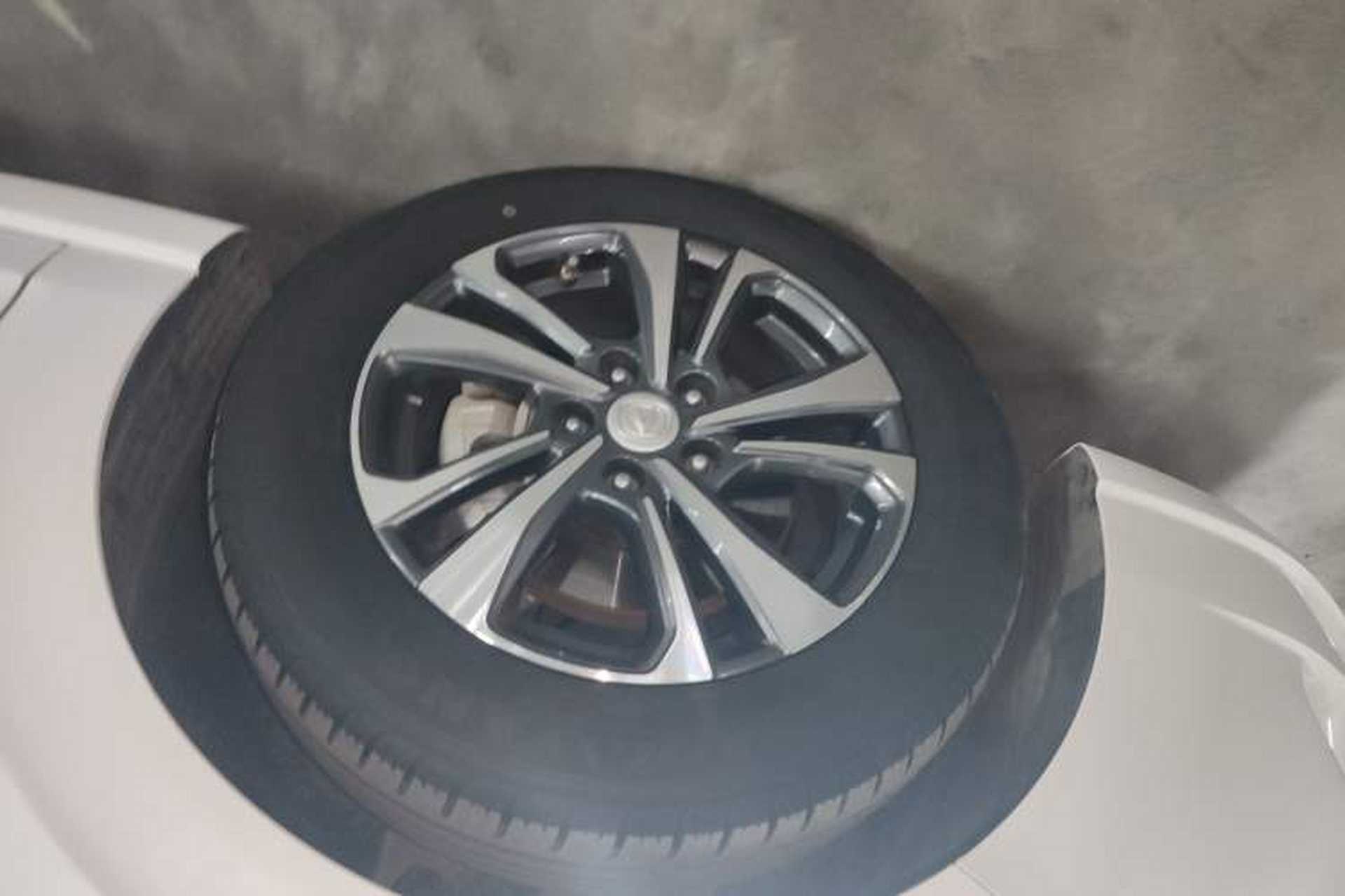 Used CHANGAN Eado 2020 PLUS Blue Whale NE 1.4T GDI DCT Prestige Model Left Front Wheel Hub