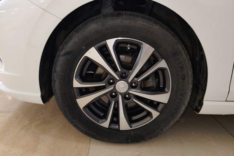 Used CHANGAN Eado 2020 PLUS Million Edition 1.6L GDI CVT Luxury Model Left Front Wheel Hub