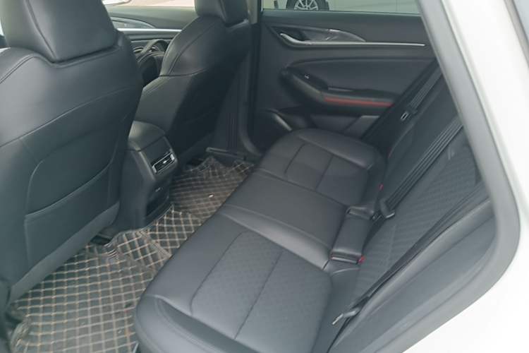 Used CHANGAN Eado 2020 PLUS Blue Whale NE 1.4T GDI DCT Prestige Model Left Rear Seat