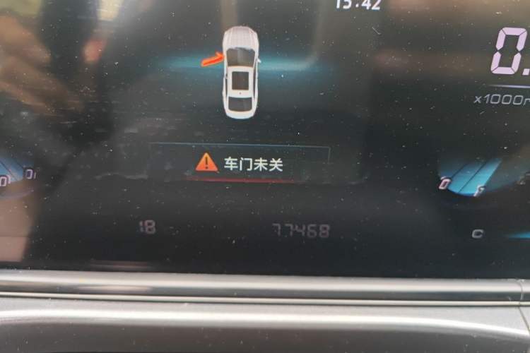 Used CHANGAN Eado 2020 PLUS 1.6L GDI Manual Luxury Model Odometer Close Up