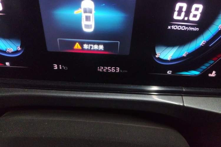 Used CHANGAN Eado 2020 PLUS 1.6L GDI Manual Luxury Model Odometer Close Up