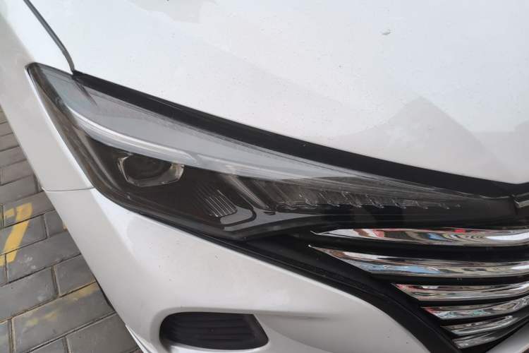 Used CHANGAN Eado 2020 PLUS 1.6L GDI Manual Luxury Model Right Front Headlight