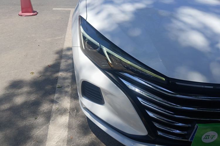 Used CHANGAN Eado 2020 PLUS Million Edition 1.6L GDI CVT Luxury Model Right Front Headlight