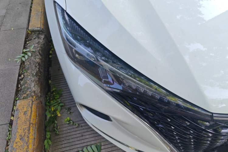 Used CHANGAN Eado 2020 PLUS Blue Whale NE 1.4T GDI DCT Prestige Model Right Front Headlight