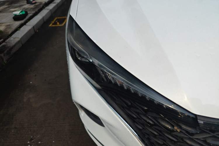 Used CHANGAN Eado 2020 PLUS Blue Whale NE 1.4T GDI DCT Prestige Model Right Front Headlight