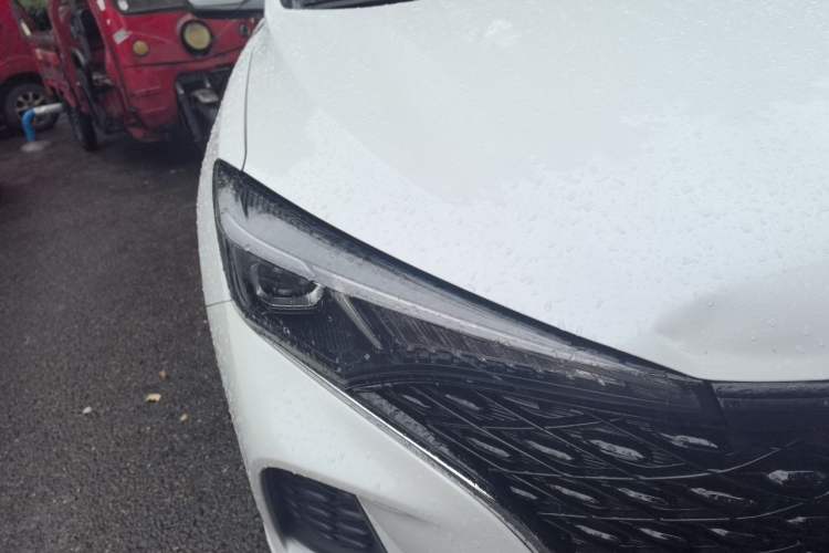 Used CHANGAN Eado 2020 PLUS Blue Whale NE 1.4T GDI DCT Prestige Model Right Front Headlight
