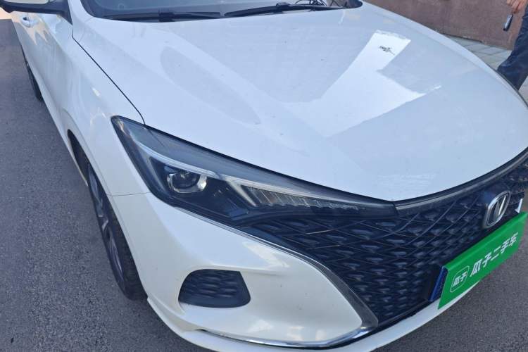 Used CHANGAN Eado 2020 PLUS Blue Whale NE 1.4T GDI DCT Flagship Model Right Front Headlight