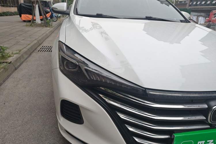 Used CHANGAN Eado 2020 PLUS 1.6L GDI Manual Luxury Model Right Front Headlight