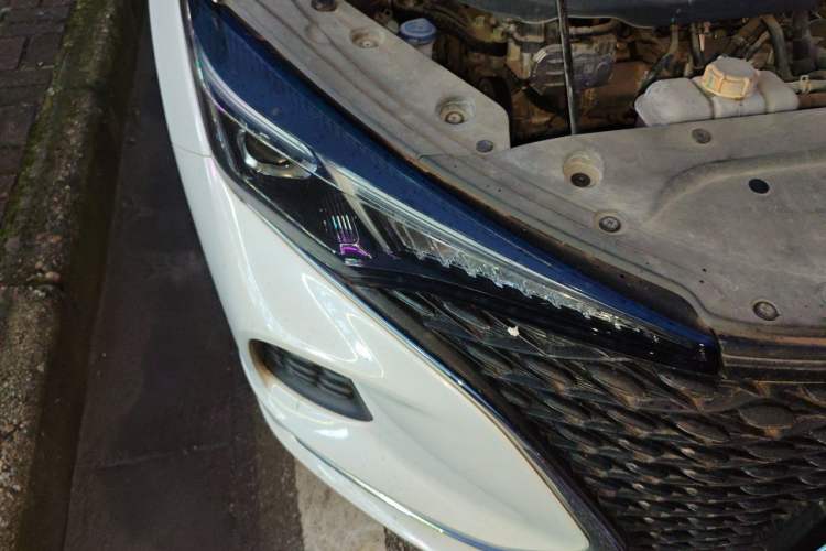 Used CHANGAN Eado 2020 PLUS Blue Whale NE 1.4T GDI DCT Prestige Model Right Front Headlight