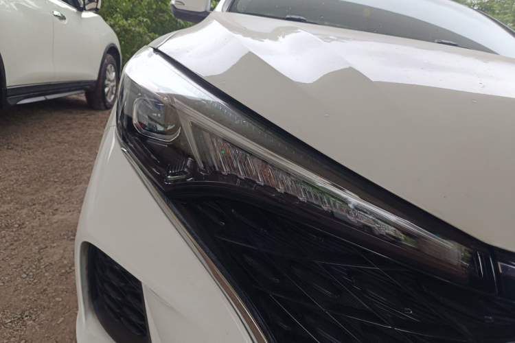 Used CHANGAN Eado 2020 PLUS Blue Whale NE 1.4T GDI DCT Prestige Model Right Front Headlight