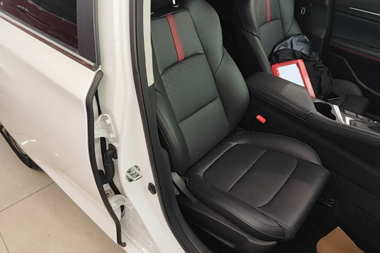 Used CHANGAN Eado 2020 PLUS Million Edition 1.6L GDI CVT Luxury Model Right Front Seat