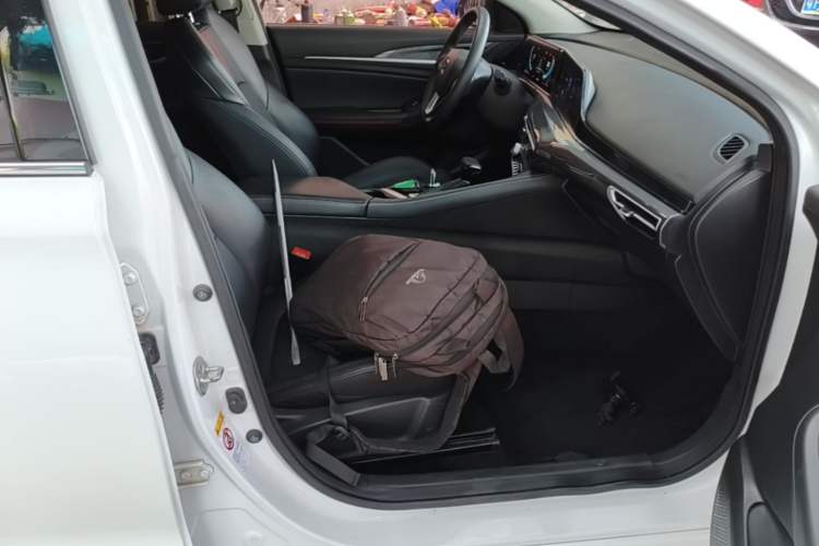 Used CHANGAN Eado 2020 PLUS Blue Whale NE 1.4T GDI DCT Prestige Model Right Front Seat