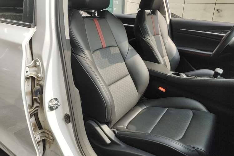 Used CHANGAN Eado 2020 PLUS 1.6L GDI Automatic Luxury Model Right Front Seat