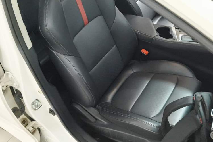 Used CHANGAN Eado 2020 PLUS 1.6L GDI Automatic Luxury Model Right Front Seat