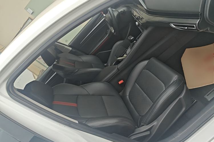 Used CHANGAN Eado 2020 PLUS Blue Whale NE 1.4T GDI DCT Prestige Model Right Front Seat