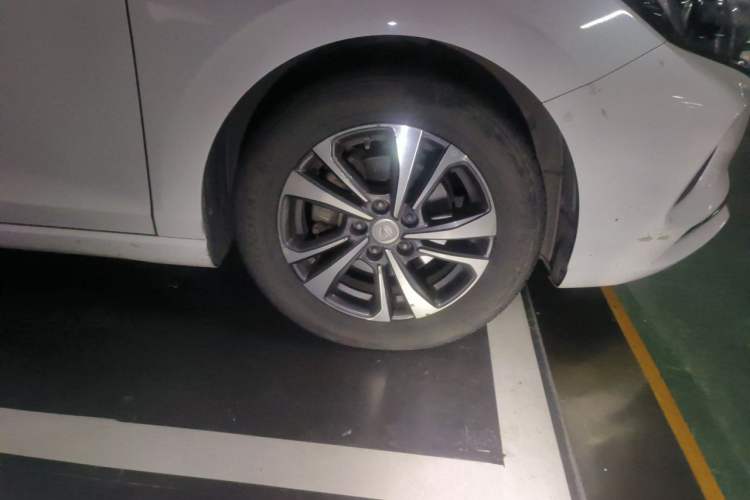 Used CHANGAN Eado 2020 PLUS 1.6L GDI Automatic Luxury Model Right Front Wheel Hub