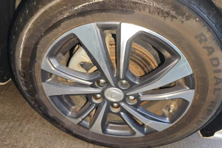 Used CHANGAN Eado 2020 PLUS Blue Whale NE 1.4T GDI DCT Prestige Model Right Front Wheel Hub