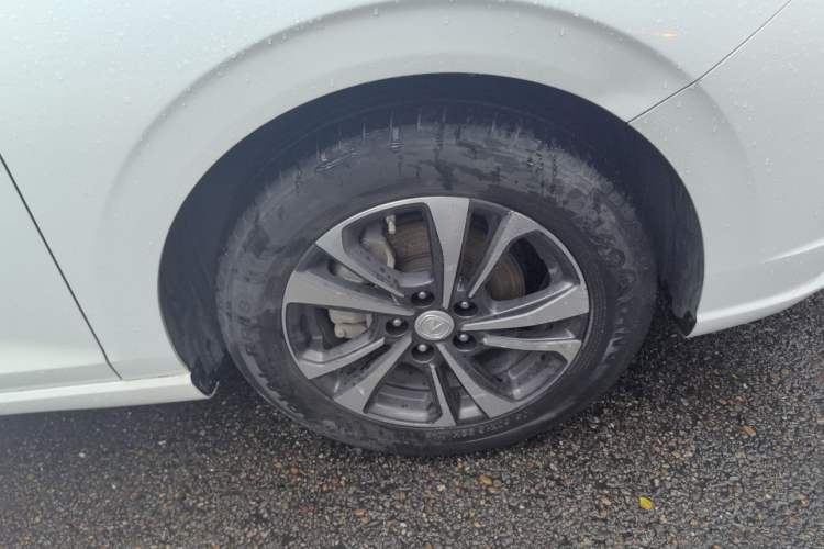 Used CHANGAN Eado 2020 PLUS Blue Whale NE 1.4T GDI DCT Prestige Model Right Front Wheel Hub