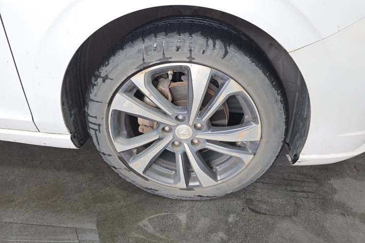 Used CHANGAN Eado 2020 PLUS Blue Whale NE 1.4T GDI DCT Flagship Model Right Front Wheel Hub