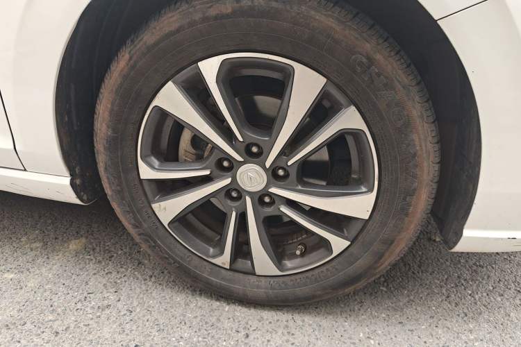 Used CHANGAN Eado 2020 PLUS 1.6L GDI Manual Luxury Model Right Front Wheel Hub
