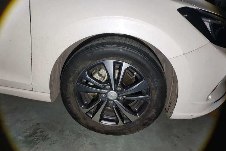 Used CHANGAN Eado 2020 PLUS 1.6L GDI Automatic Luxury Model Right Front Wheel Hub