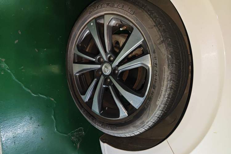 Used CHANGAN Eado 2020 PLUS Blue Whale NE 1.4T GDI DCT Flagship Model Right Front Wheel Hub