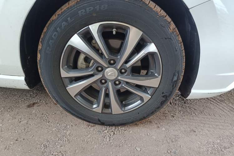 Used CHANGAN Eado 2020 PLUS Blue Whale NE 1.4T GDI DCT Prestige Model Right Front Wheel Hub