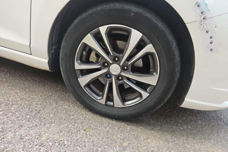 Used CHANGAN Eado 2020 PLUS 1.6L GDI Automatic Luxury Model Right Front Wheel Hub