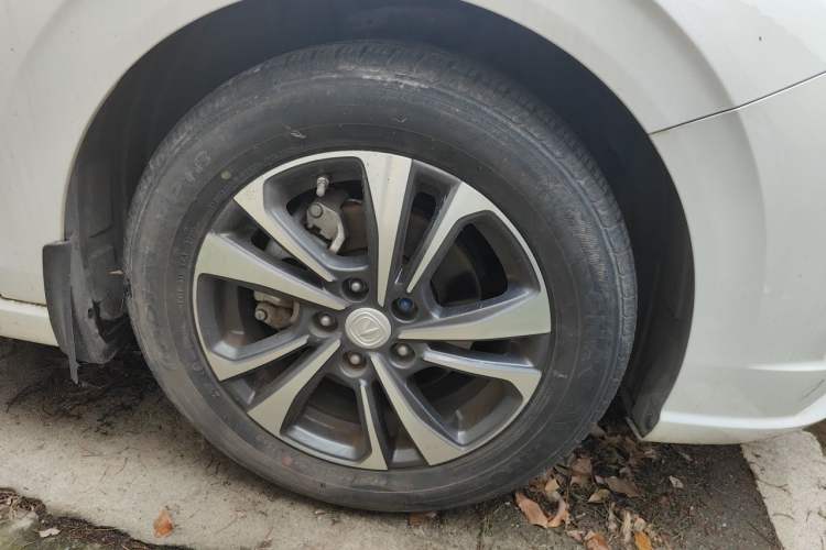 Used CHANGAN Eado 2020 PLUS 1.6L GDI Manual Luxury Model Right Front Wheel Hub