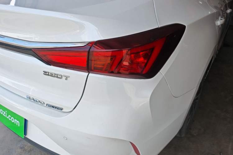 Used CHANGAN Eado 2020 PLUS Blue Whale NE 1.4T GDI DCT Flagship Model Right Rear Taillight