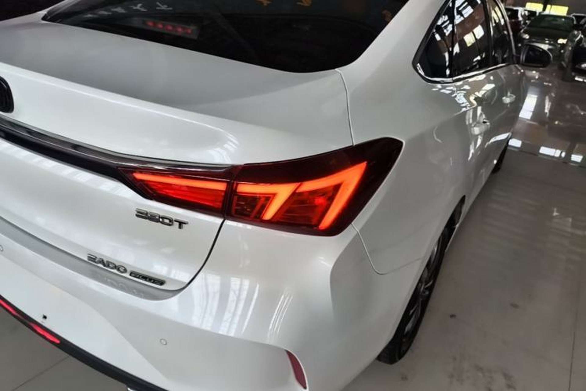 Used CHANGAN Eado 2020 PLUS Blue Whale NE 1.4T GDI DCT Prestige Model Right Rear Taillight