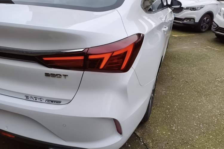 Used CHANGAN Eado 2020 PLUS Blue Whale NE 1.4T GDI DCT Prestige Model Right Rear Taillight